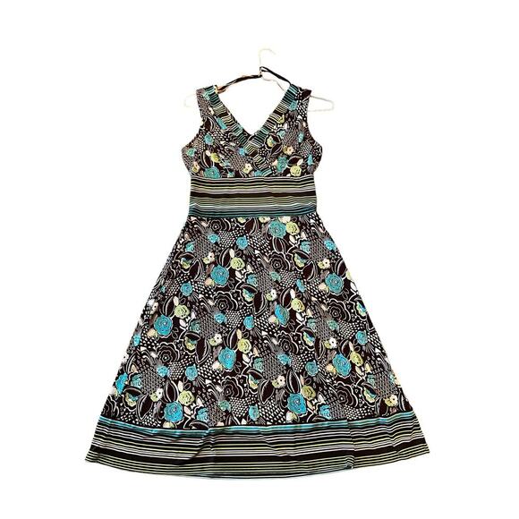 Rabbit Fit & Flare Dress Women's 10 Black Floral Polyester Stretch Surplice Neck - Picture 5 of 6